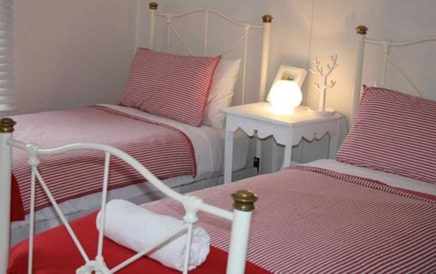 The Little Red Hen Bed and Breakfast, Dromana, VIC